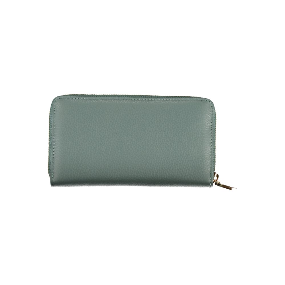 Chic Green Leather Wallet with Ample Storage