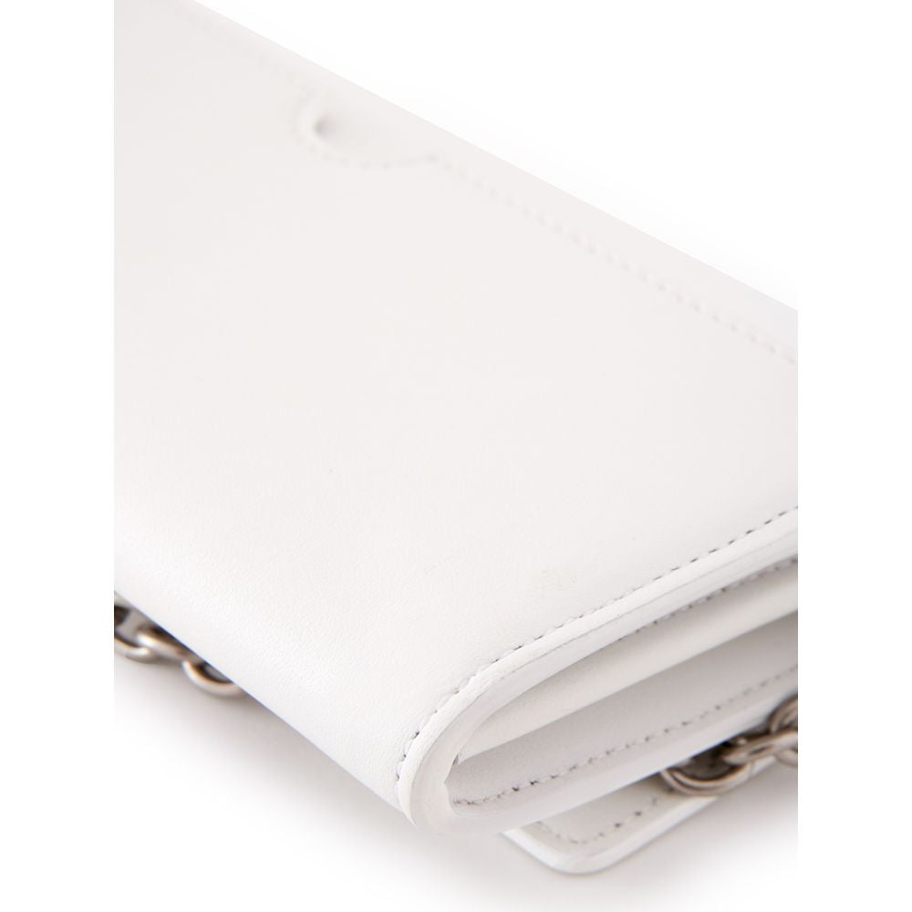 Sleek White Leather Wallet for the Style-Savvy